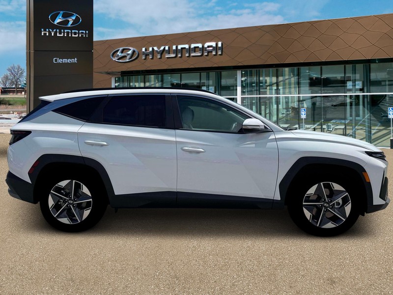 Hyundai Tucson Vehicle Full-screen Gallery Image 9