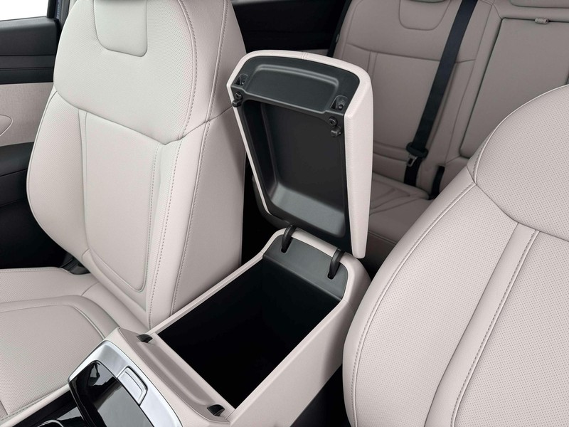 Hyundai Tucson Vehicle Full-screen Gallery Image 24