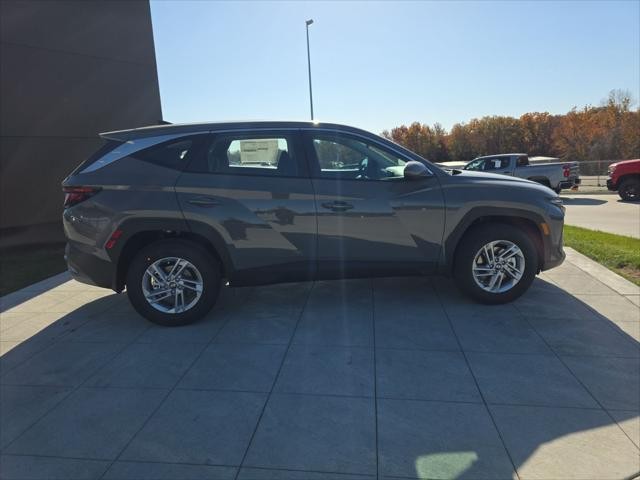 Hyundai Tucson Vehicle Full-screen Gallery Image 4