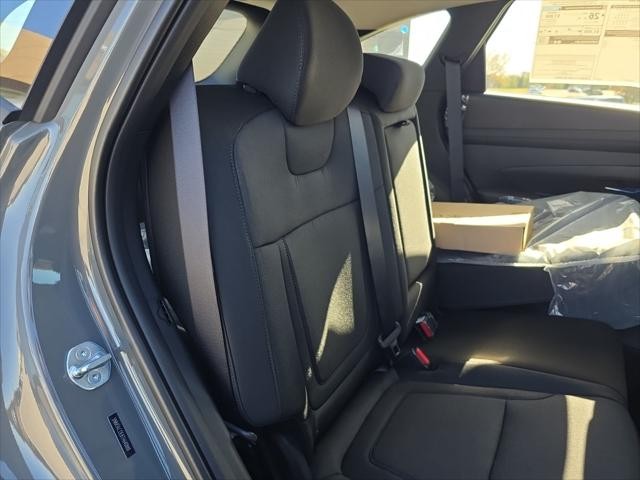 Hyundai Tucson Vehicle Full-screen Gallery Image 29