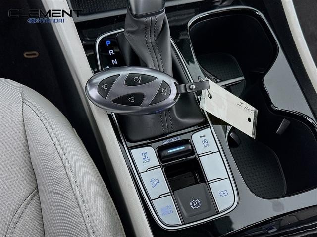 Hyundai Tucson Vehicle Full-screen Gallery Image 21