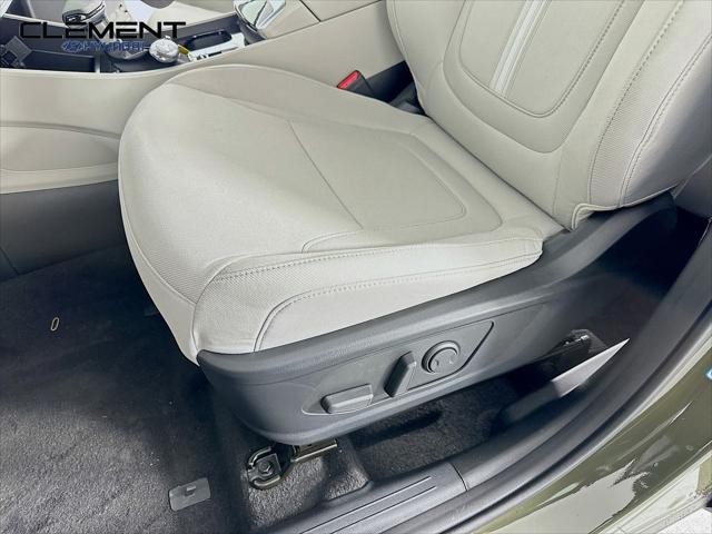 Hyundai Tucson Vehicle Full-screen Gallery Image 24