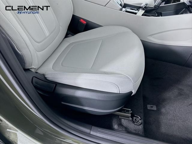 Hyundai Tucson Vehicle Full-screen Gallery Image 28