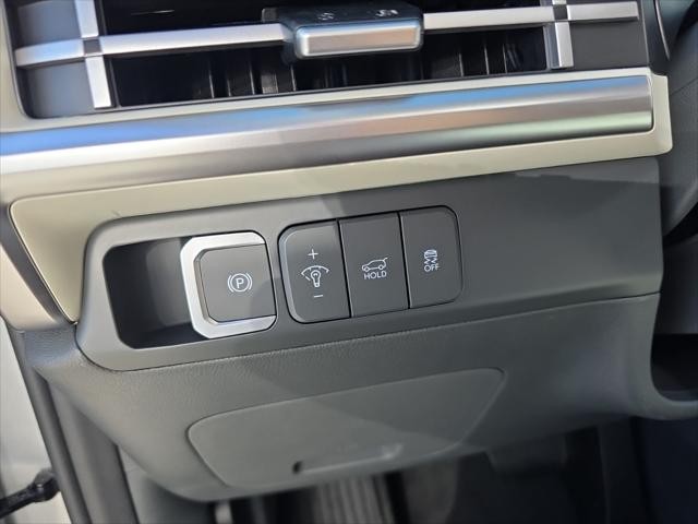 Hyundai Santa Fe Hybrid Vehicle Full-screen Gallery Image 12