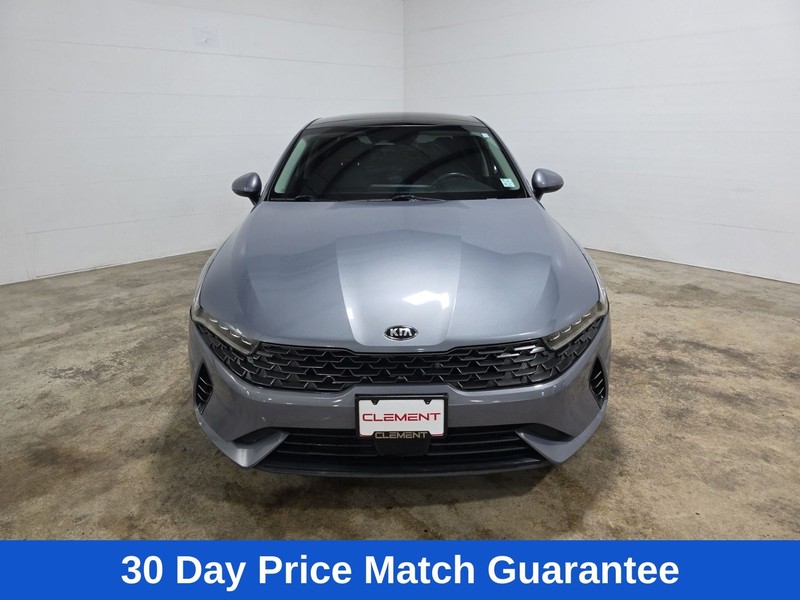 Kia K5 Vehicle Full-screen Gallery Image 2