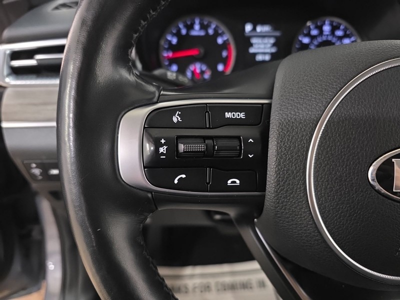 Kia K5 Vehicle Full-screen Gallery Image 14