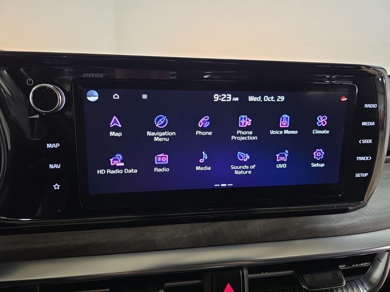 Kia K5 Vehicle Full-screen Gallery Image 19