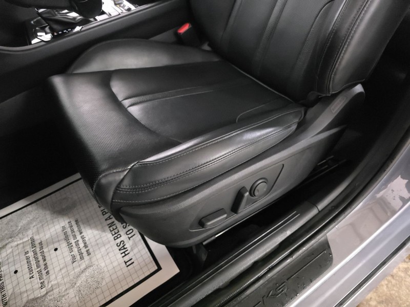 Kia K5 Vehicle Full-screen Gallery Image 34