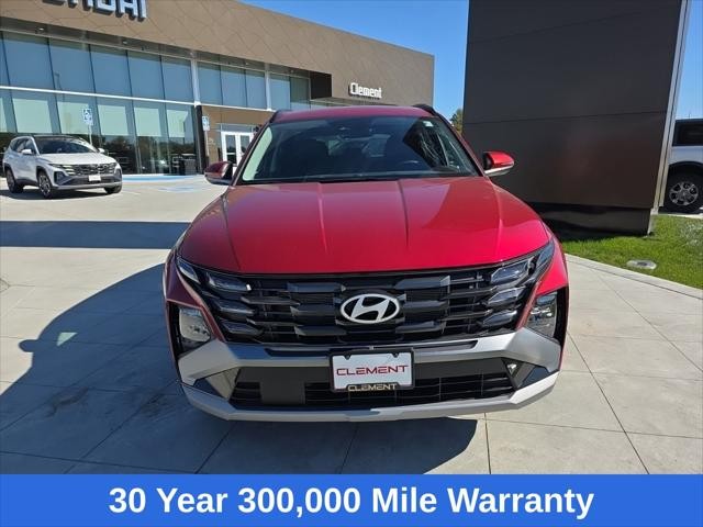 Hyundai Tucson Vehicle Full-screen Gallery Image 2