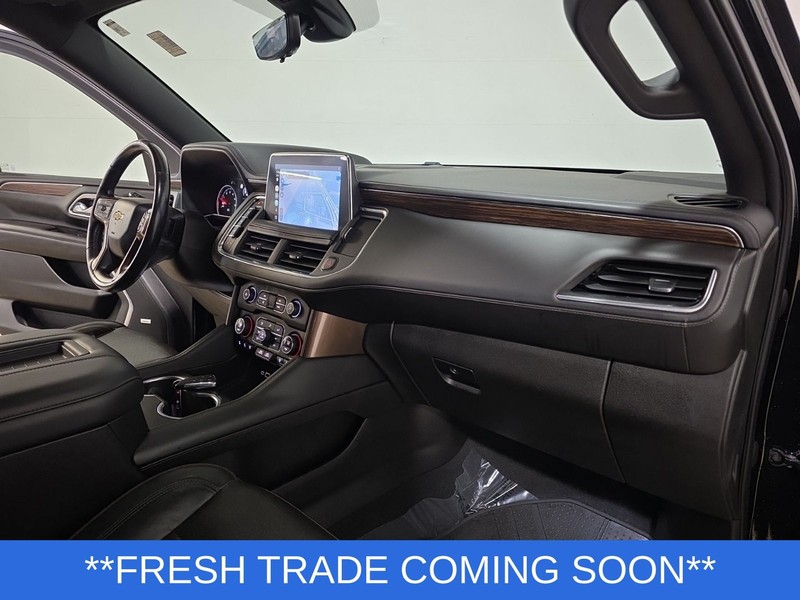 Chevrolet Suburban Vehicle Full-screen Gallery Image 34