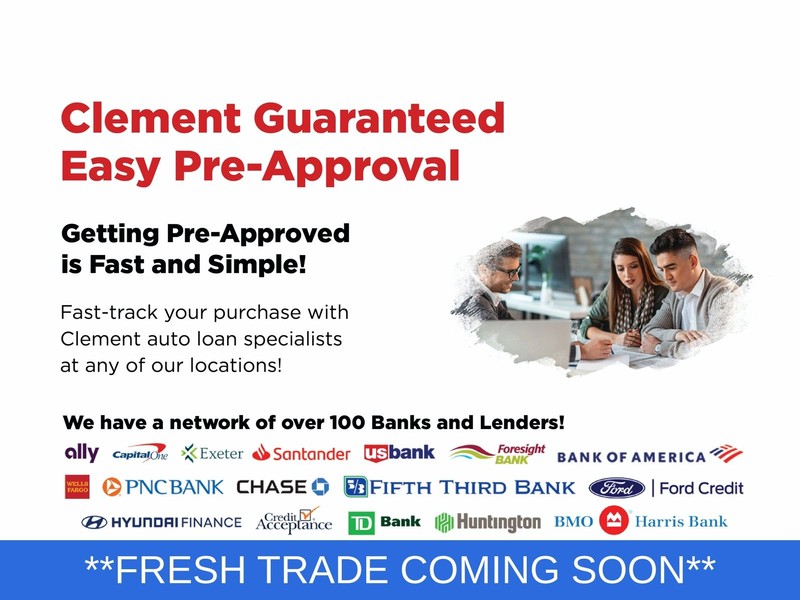 Chevrolet Suburban Vehicle Full-screen Gallery Image 38