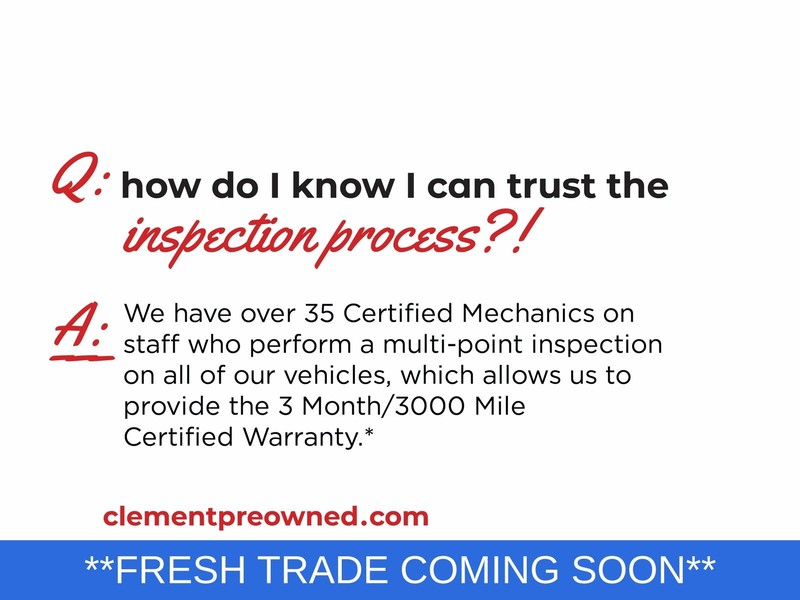 Chevrolet Suburban Vehicle Full-screen Gallery Image 42