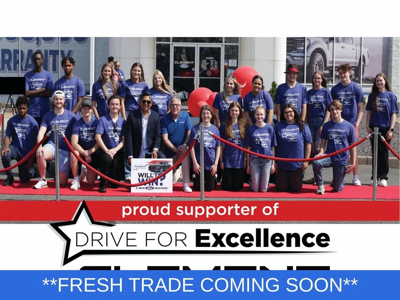 Chevrolet Suburban Vehicle Full-screen Gallery Image 44