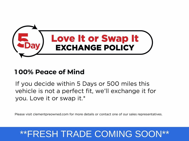 Chevrolet Suburban Vehicle Full-screen Gallery Image 45