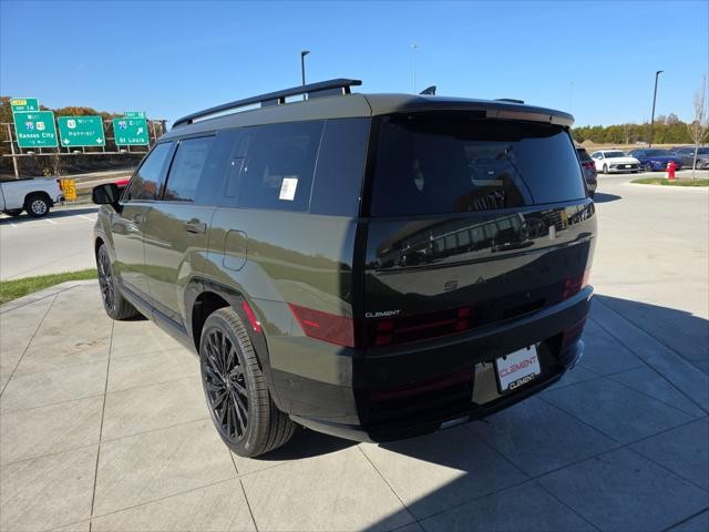 Hyundai Santa Fe Vehicle Full-screen Gallery Image 8