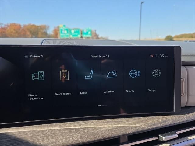 Hyundai Santa Fe Vehicle Full-screen Gallery Image 20