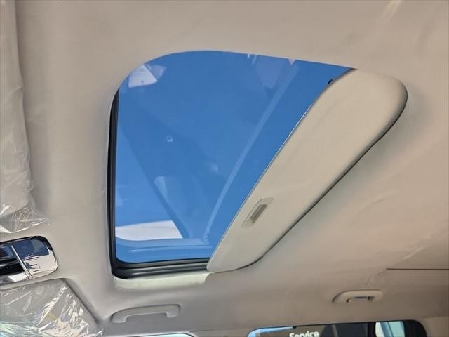 Hyundai Santa Fe Vehicle Full-screen Gallery Image 24