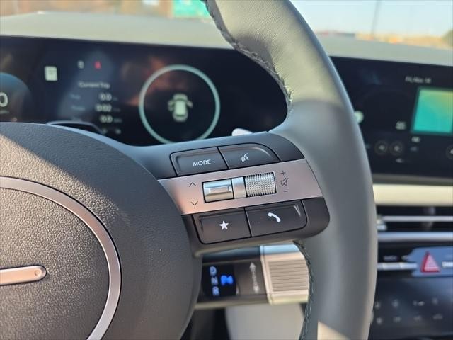 Hyundai Tucson Vehicle Full-screen Gallery Image 16