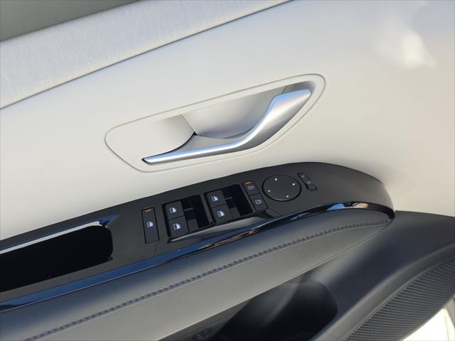 Hyundai Tucson Vehicle Full-screen Gallery Image 27