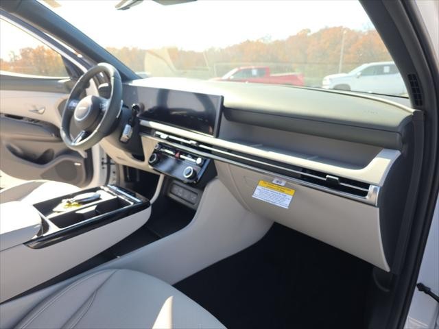 Hyundai Tucson Vehicle Full-screen Gallery Image 36