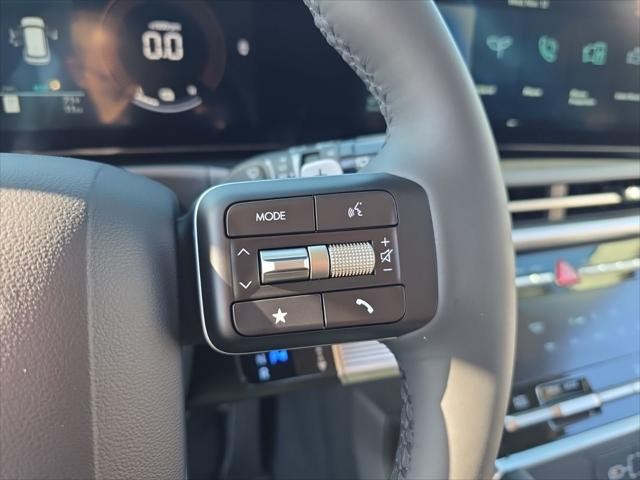 Hyundai Santa Fe Hybrid Vehicle Full-screen Gallery Image 16