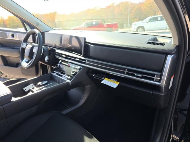 Hyundai Santa Fe Hybrid Vehicle Full-screen Gallery Image 32