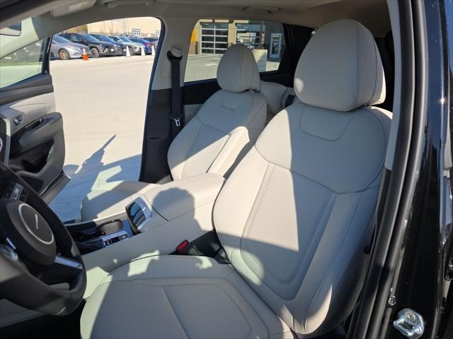 Hyundai Tucson Vehicle Full-screen Gallery Image 28