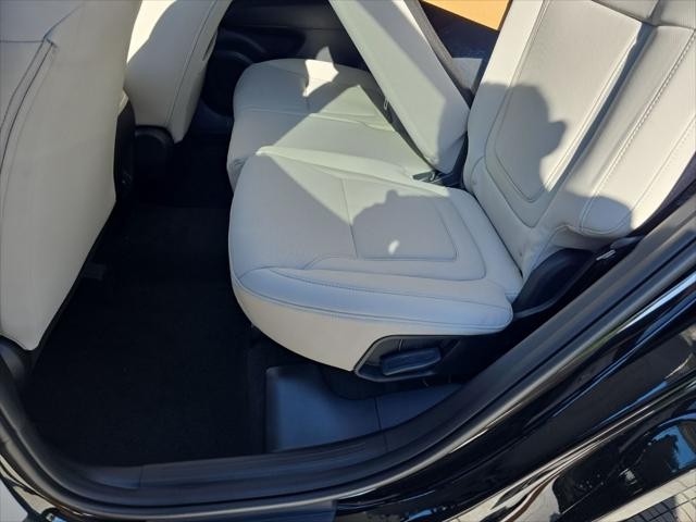 Hyundai Tucson Vehicle Full-screen Gallery Image 30