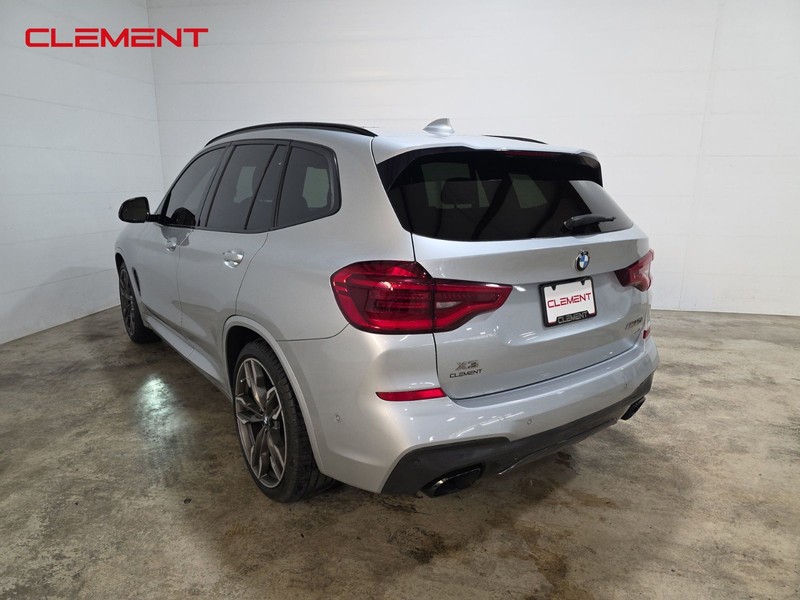 BMW X3 Vehicle Full-screen Gallery Image 08