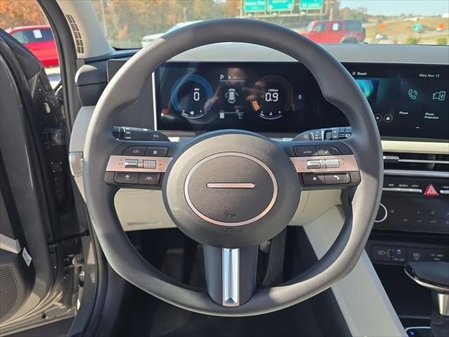 Hyundai Tucson Vehicle Full-screen Gallery Image 14