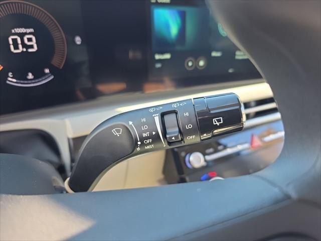 Hyundai Tucson Vehicle Full-screen Gallery Image 17