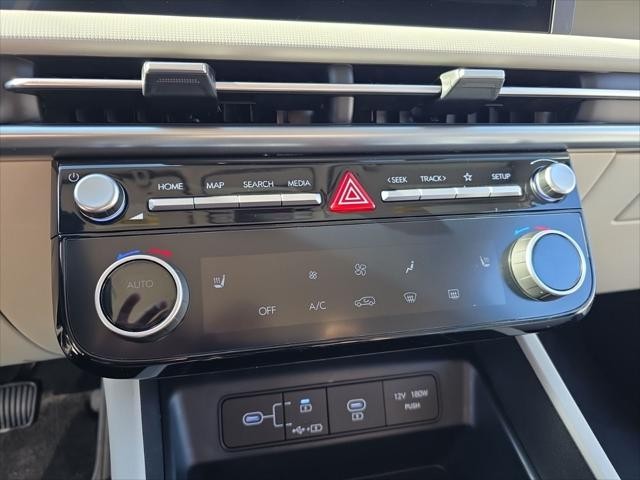 Hyundai Tucson Vehicle Full-screen Gallery Image 22