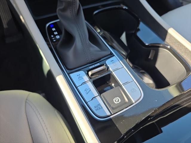 Hyundai Tucson Vehicle Full-screen Gallery Image 23