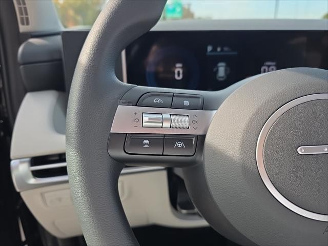 Hyundai Tucson Vehicle Full-screen Gallery Image 15