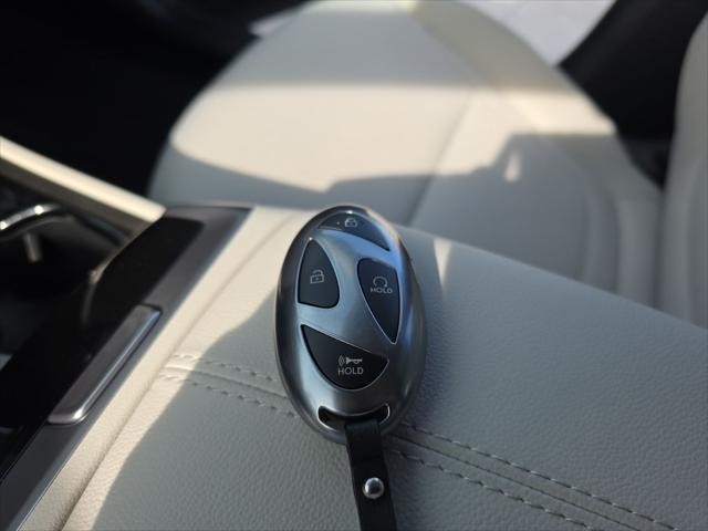 Hyundai Tucson Vehicle Full-screen Gallery Image 22