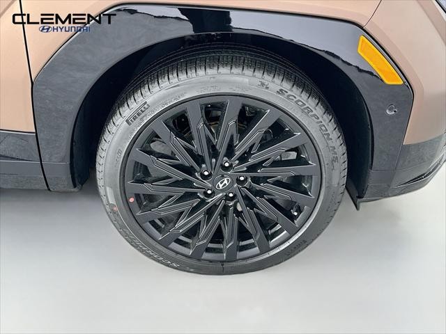 Hyundai Santa Fe Vehicle Full-screen Gallery Image 33