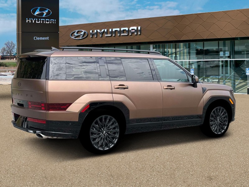 Hyundai Santa Fe Vehicle Full-screen Gallery Image 8