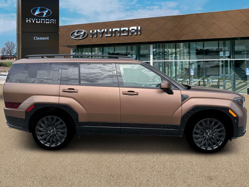 Hyundai Santa Fe Vehicle Full-screen Gallery Image 9