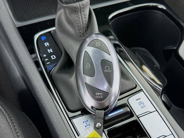 Hyundai Tucson Vehicle Full-screen Gallery Image 22