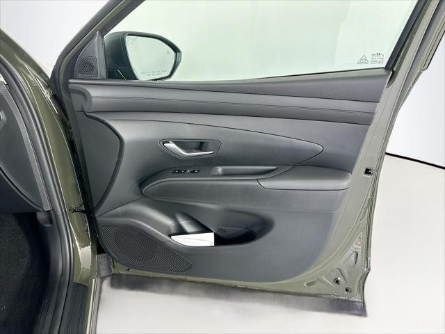 Hyundai Tucson Vehicle Full-screen Gallery Image 31