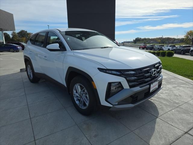 Hyundai Tucson Vehicle Full-screen Gallery Image 3