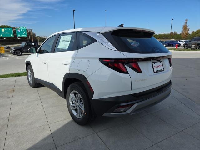 Hyundai Tucson Vehicle Full-screen Gallery Image 8