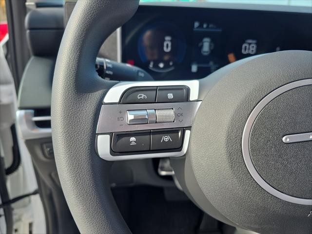 Hyundai Tucson Vehicle Full-screen Gallery Image 15