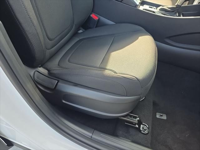 Hyundai Tucson Vehicle Full-screen Gallery Image 30