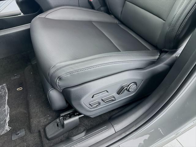 Hyundai Santa Fe Hybrid Vehicle Image 26