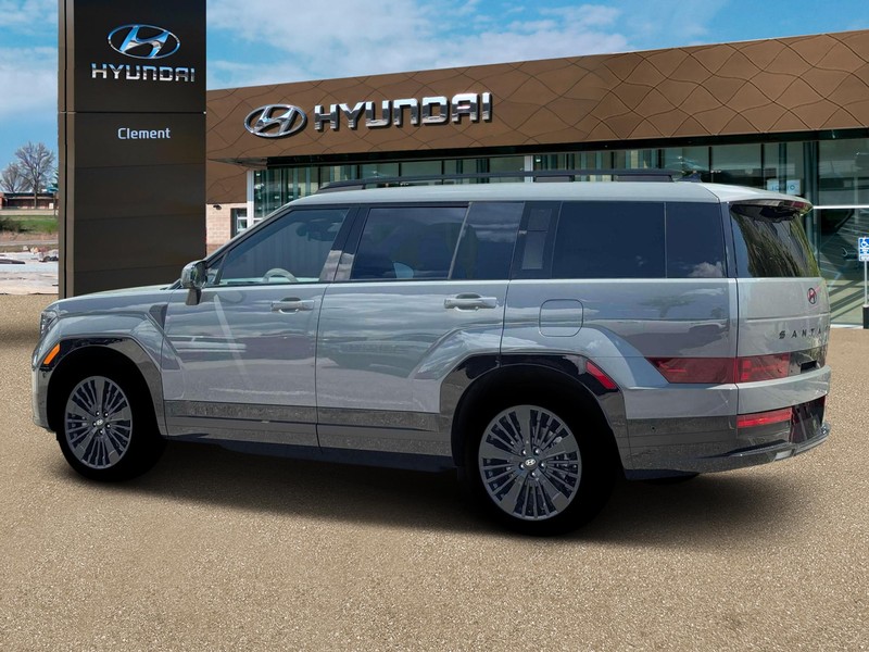 Hyundai Santa Fe Hybrid Vehicle Full-screen Gallery Image 4