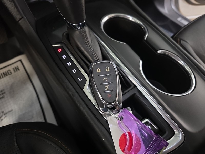 Chevrolet Equinox Vehicle Image 21