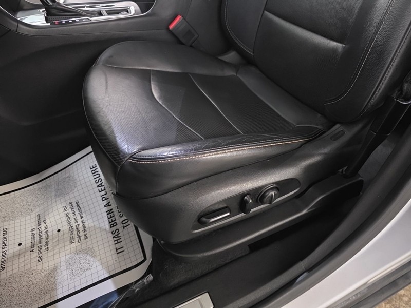 Chevrolet Equinox Vehicle Image 25