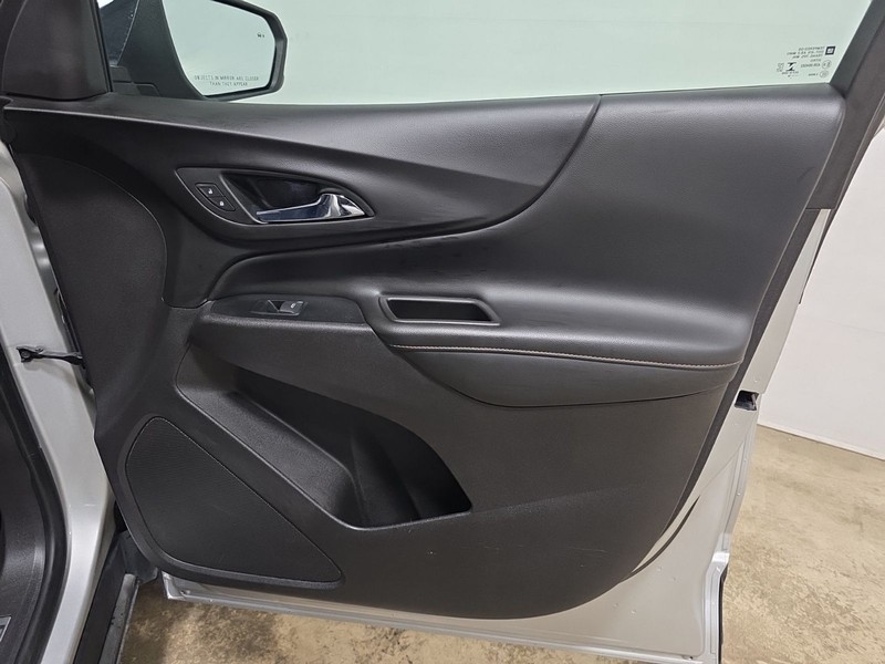 Chevrolet Equinox Vehicle Image 32