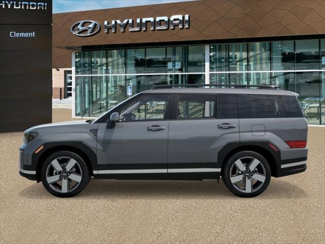 Hyundai Santa Fe Hybrid Vehicle Full-screen Gallery Image 3